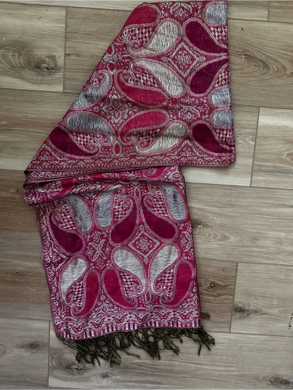 Pashmina Paisley Print with Metallic Thread